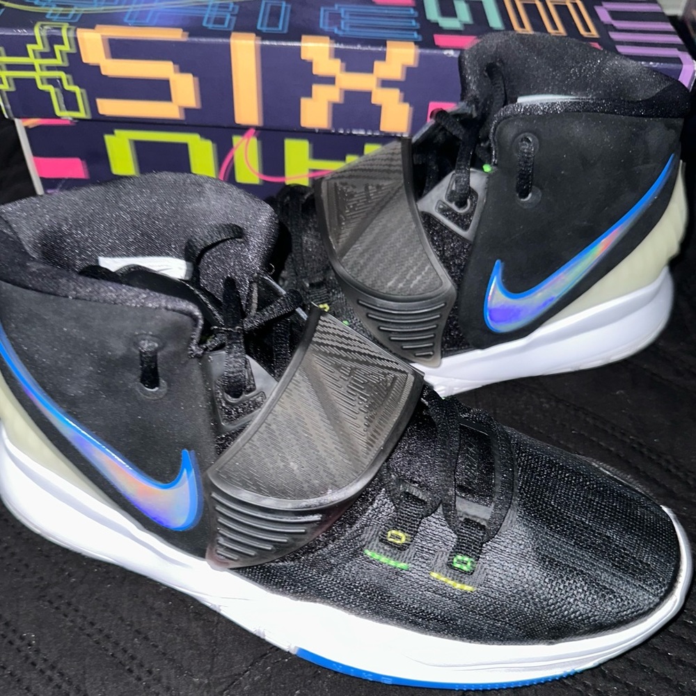 EUC Boys GS Nike Kyrie 6 Shutter Shades Black Tennis Shoes Sneakers Size 7y